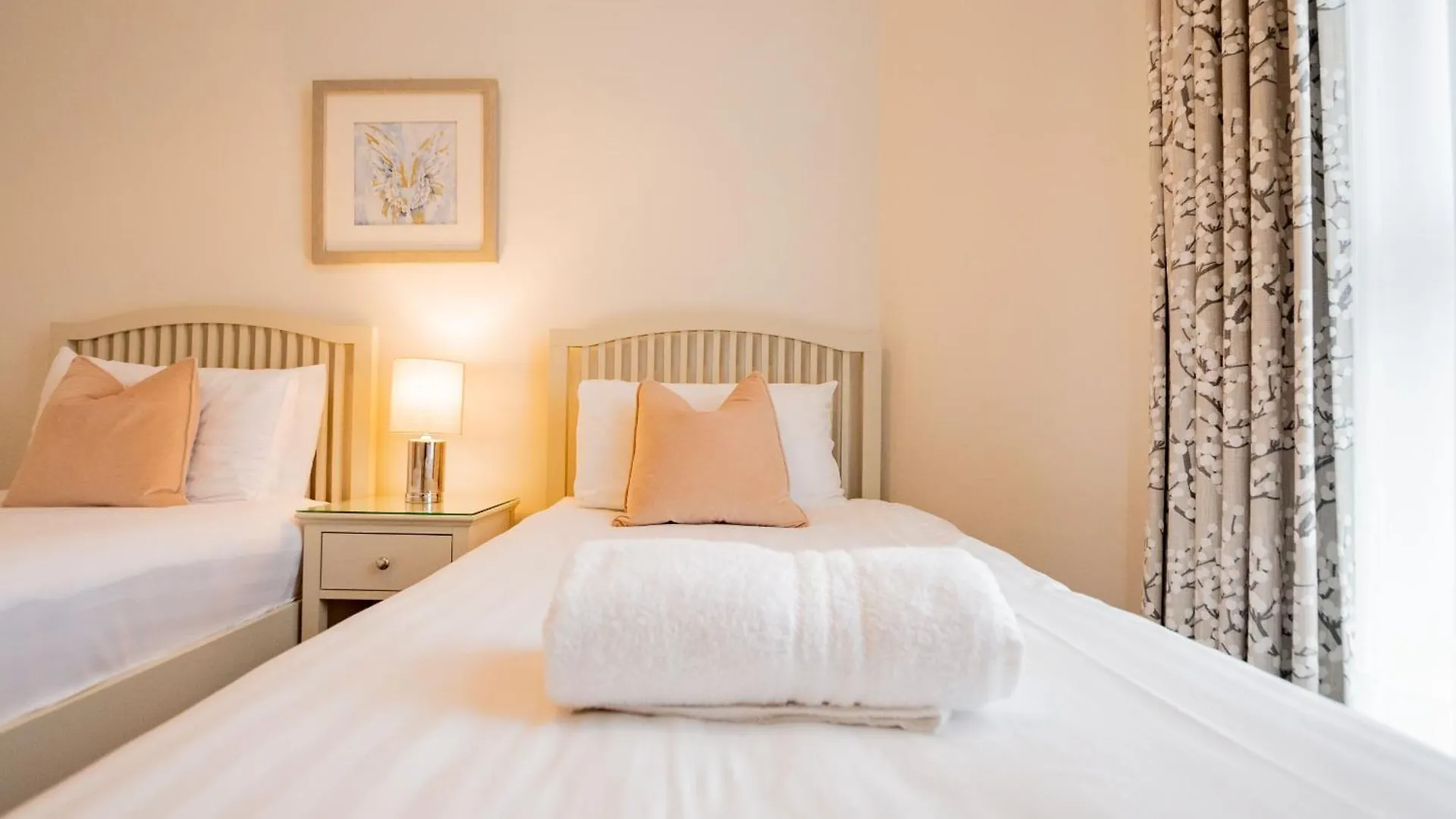 Long Walk Gem Apartment Galway 0*,